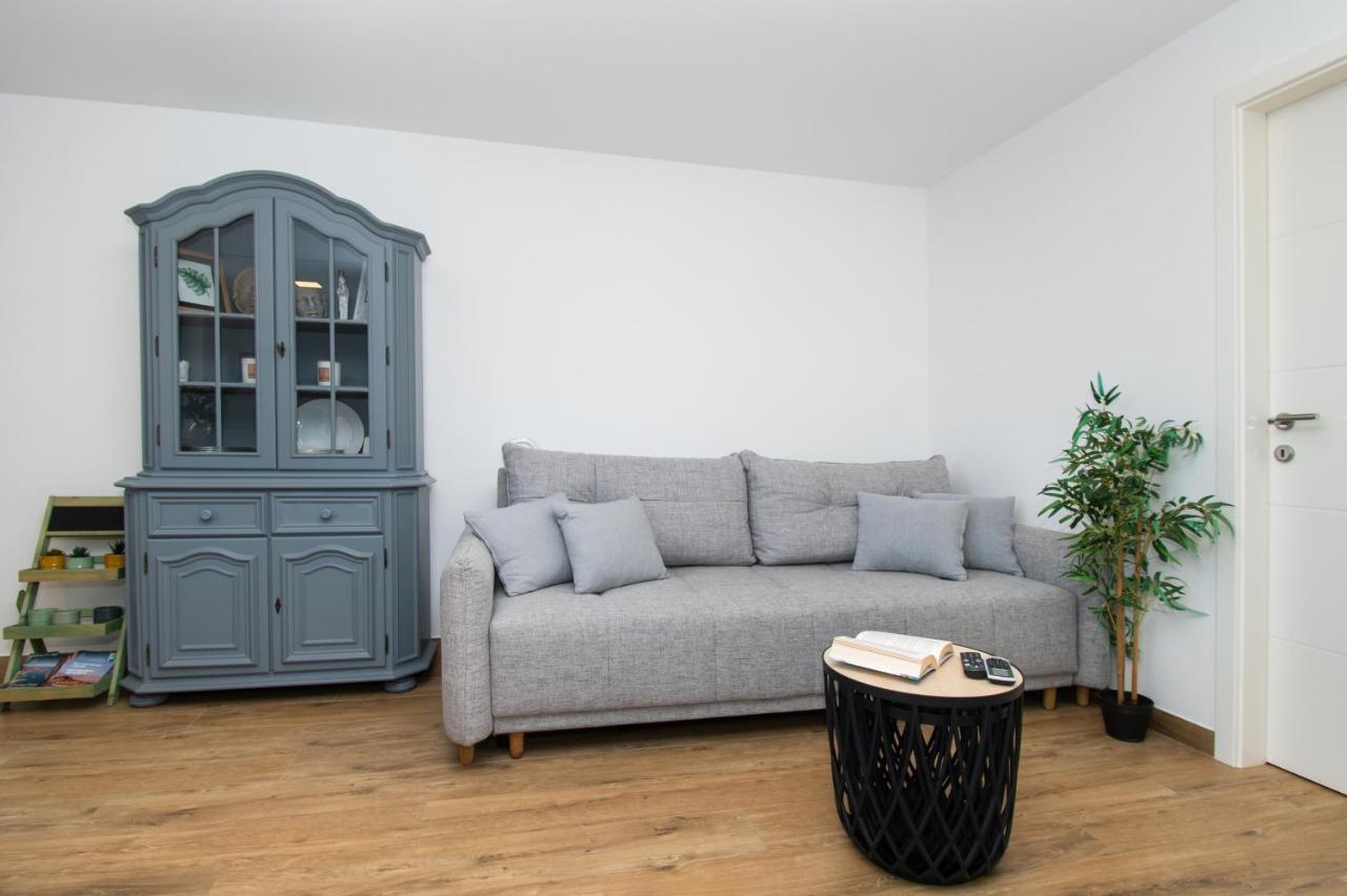 Apartmani Monika Žaborić Exterior foto