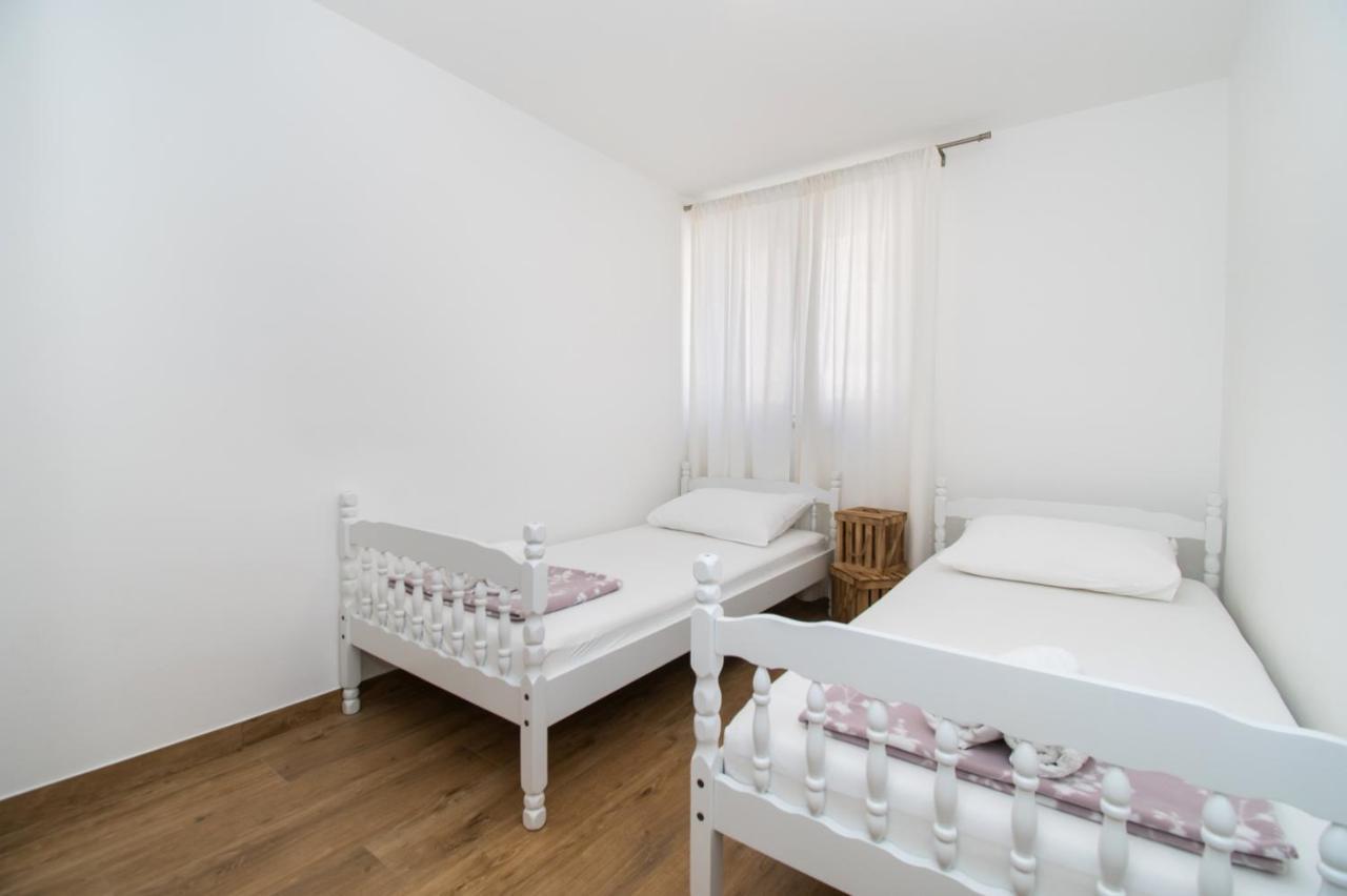 Apartmani Monika Žaborić Exterior foto