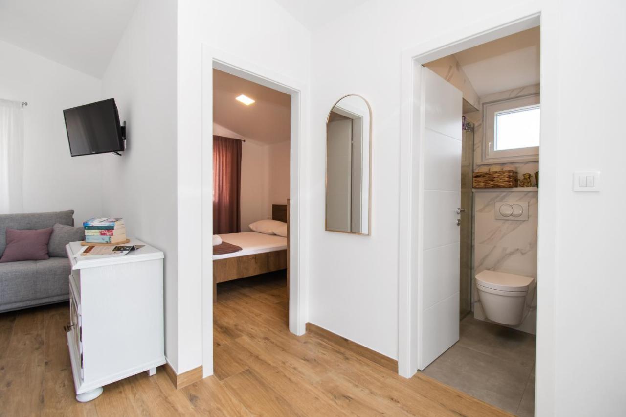 Apartmani Monika Žaborić Exterior foto