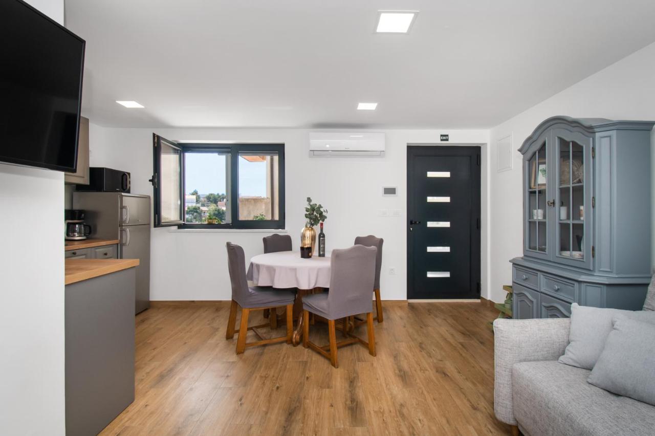 Apartmani Monika Žaborić Exterior foto